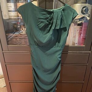 Nicole Miller ruched green cap sleeve dress